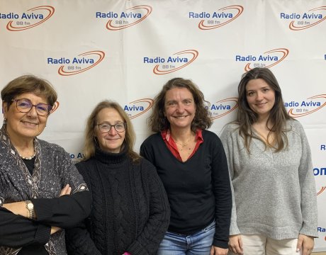 Premier passage sur les ondes radio